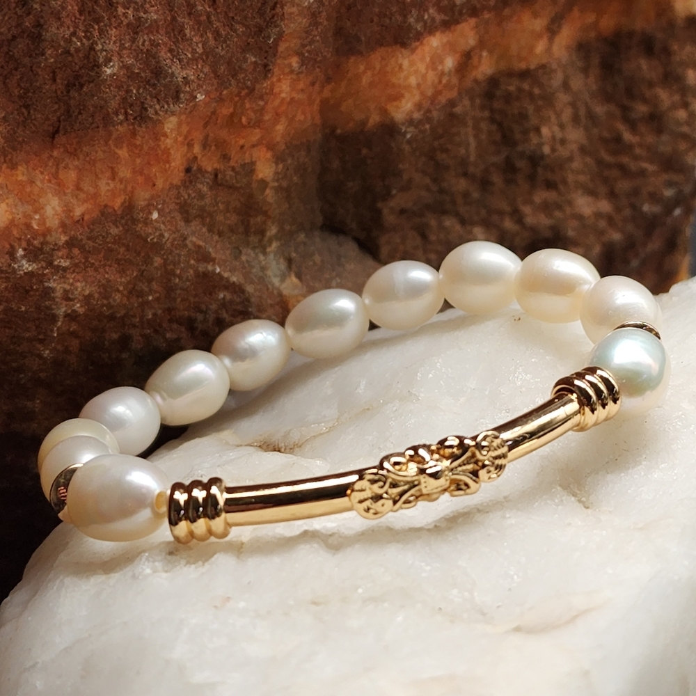 Genuine Freshwater Pearls Comfy Stretchy Bracelet 14K Gold plated Floral